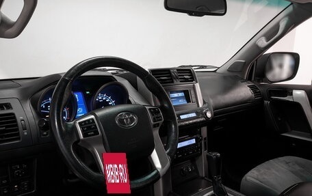 Toyota Land Cruiser Prado 150 рестайлинг 2, 2013 год, 3 750 000 рублей, 28 фотография