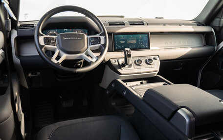 Land Rover Defender II, 2021 год, 5 996 000 рублей, 8 фотография