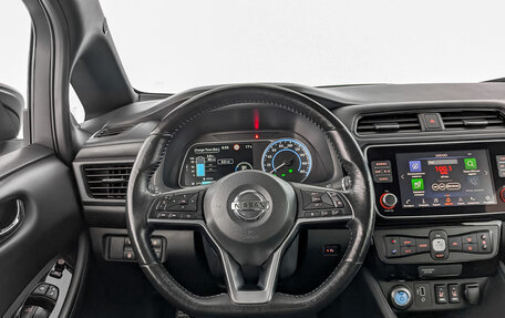 Nissan Leaf II, 2019 год, 2 140 000 рублей, 21 фотография