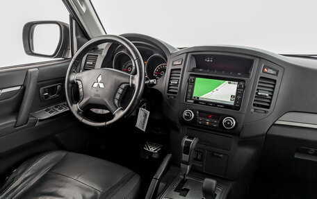 Mitsubishi Pajero IV, 2013 год, 2 285 000 рублей, 27 фотография