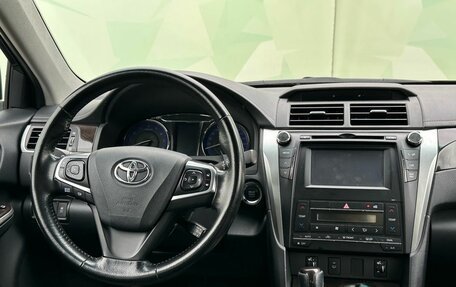 Toyota Camry, 2016 год, 2 200 000 рублей, 13 фотография