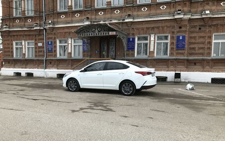 Hyundai Solaris II рестайлинг, 2020 год, 1 630 000 рублей, 7 фотография