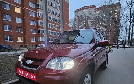 Chevrolet Niva I рестайлинг, 2012 год, 745 000 рублей, 31 фотография