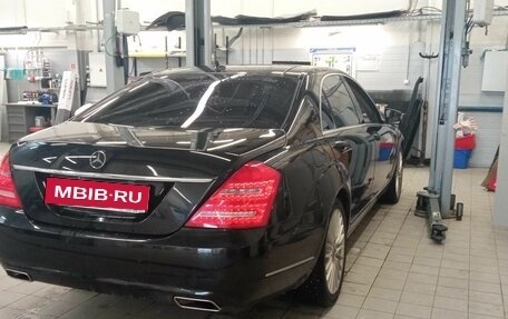 Mercedes-Benz S-Класс, 2011 год, 2 079 000 рублей, 3 фотография