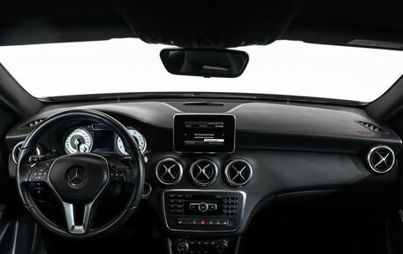 Mercedes-Benz A-Класс, 2015 год, 2 197 000 рублей, 12 фотография