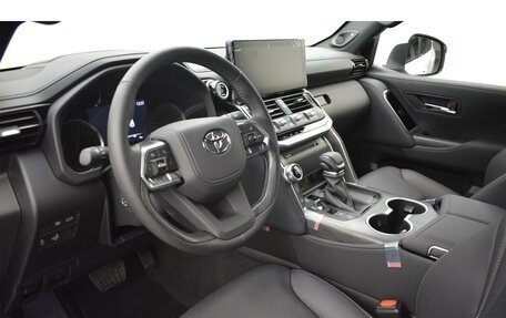 Toyota Land Cruiser, 2023 год, 16 011 000 рублей, 20 фотография