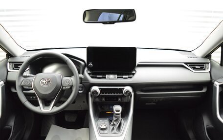 Toyota RAV4, 2023 год, 5 990 000 рублей, 15 фотография