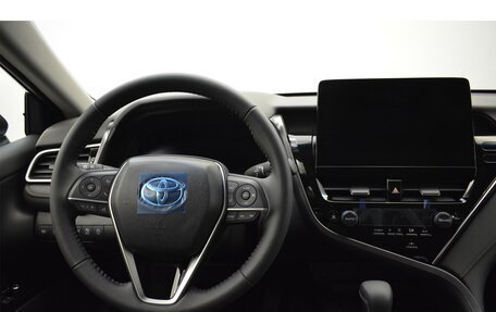 Toyota Camry, 2023 год, 5 190 000 рублей, 18 фотография