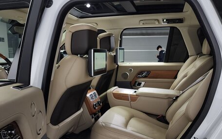 Land Rover Range Rover IV рестайлинг, 2020 год, 12 200 000 рублей, 16 фотография
