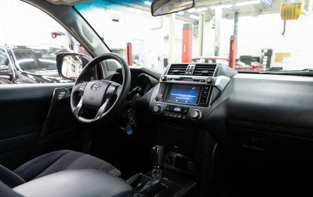 Toyota Land Cruiser Prado 150 рестайлинг 2, 2014 год, 3 565 000 рублей, 18 фотография