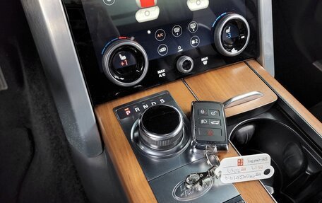 Land Rover Range Rover IV рестайлинг, 2019 год, 11 400 000 рублей, 17 фотография