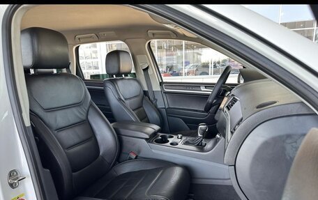 Volkswagen Touareg III, 2013 год, 2 950 000 рублей, 7 фотография