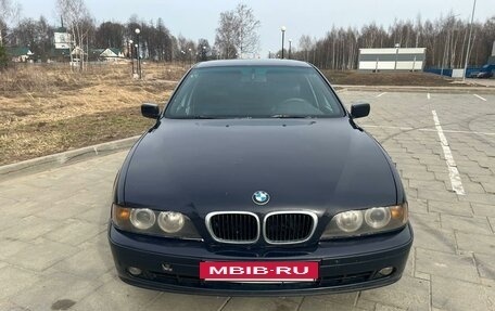 BMW 5 серия, 2001 год, 560 000 рублей, 2 фотография