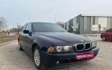BMW 5 серия, 2001 год, 560 000 рублей, 3 фотография