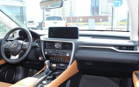 Lexus RX IV рестайлинг, 2020 год, 8 800 000 рублей, 7 фотография