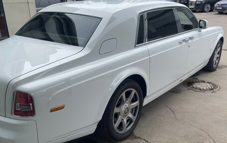 Rolls-Royce Phantom VII рестайлинг, 2010 год, 18 500 000 рублей, 6 фотография