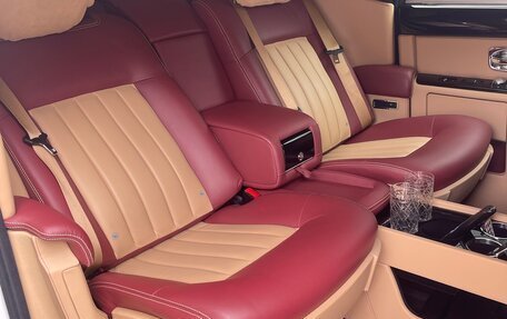 Rolls-Royce Phantom VII рестайлинг, 2010 год, 18 500 000 рублей, 9 фотография