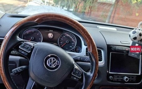Volkswagen Touareg III, 2011 год, 2 590 000 рублей, 12 фотография