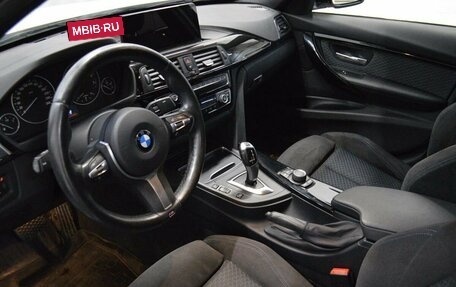 BMW 3 серия, 2018 год, 2 999 000 рублей, 10 фотография