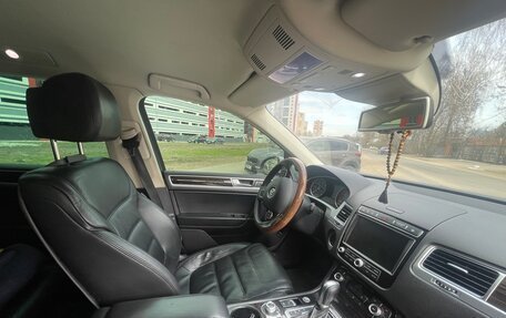 Volkswagen Touareg III, 2014 год, 3 200 000 рублей, 2 фотография