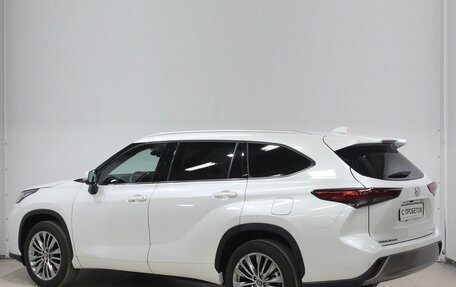 Toyota Highlander, 2023 год, 7 150 000 рублей, 7 фотография