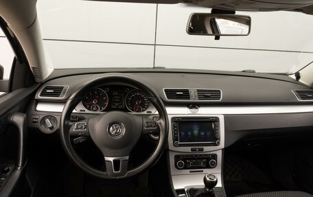Volkswagen Passat B7, 2011 год, 1 249 000 рублей, 6 фотография