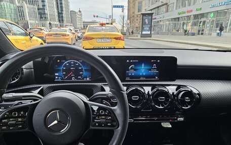 Mercedes-Benz A-Класс, 2019 год, 2 670 000 рублей, 10 фотография