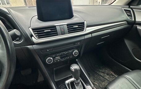 Mazda 3, 2018 год, 2 250 000 рублей, 8 фотография