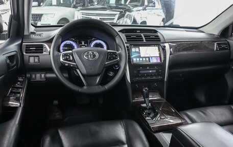 Toyota Camry, 2015 год, 2 369 000 рублей, 6 фотография