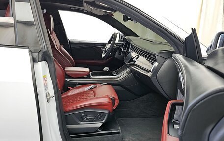 Audi SQ8, 2020 год, 10 850 000 рублей, 11 фотография