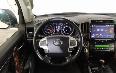 Toyota Land Cruiser 200, 2014 год, 4 599 000 рублей, 10 фотография