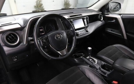 Toyota RAV4, 2018 год, 2 570 000 рублей, 10 фотография