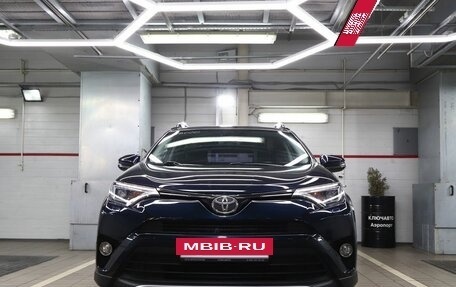 Toyota RAV4, 2018 год, 2 570 000 рублей, 3 фотография