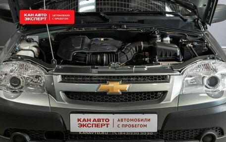 Chevrolet Niva I рестайлинг, 2018 год, 881 000 рублей, 8 фотография