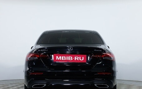 Mercedes-Benz E-Класс, 2020 год, 5 690 000 рублей, 6 фотография