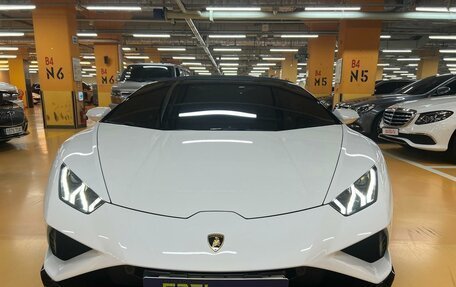 Lamborghini Huracán, 2021 год, 26 380 000 рублей, 2 фотография