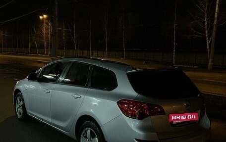 Opel Astra J, 2011 год, 1 090 000 рублей, 3 фотография