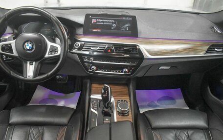 BMW 5 серия, 2020 год, 5 400 000 рублей, 6 фотография