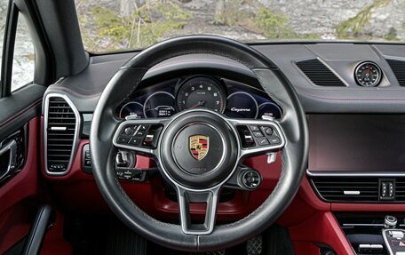 Porsche Cayenne III, 2020 год, 13 300 000 рублей, 14 фотография