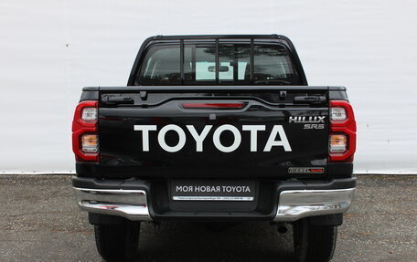 Toyota Hilux VIII, 2022 год, 5 500 000 рублей, 6 фотография