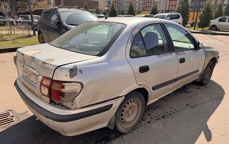 Nissan Almera, 2001 год, 60 000 рублей, 3 фотография