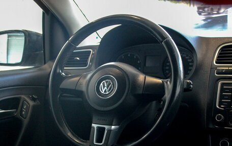 Volkswagen Polo VI (EU Market), 2013 год, 1 030 000 рублей, 16 фотография
