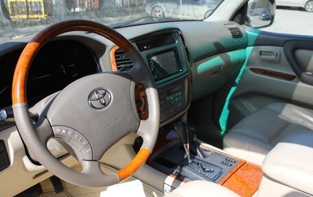 Toyota Land Cruiser 100 рестайлинг 2, 2007 год, 2 550 000 рублей, 10 фотография
