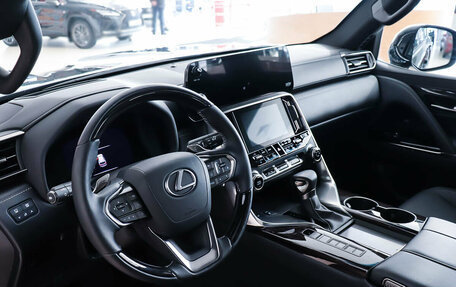 Lexus LX, 2024 год, 24 200 000 рублей, 16 фотография