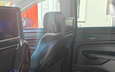 Cadillac SRX II рестайлинг, 2013 год, 1 460 000 рублей, 11 фотография