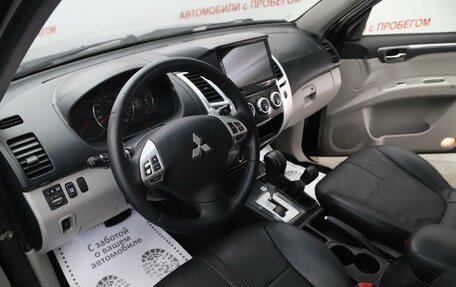 Mitsubishi Pajero Sport II рестайлинг, 2014 год, 1 549 000 рублей, 11 фотография