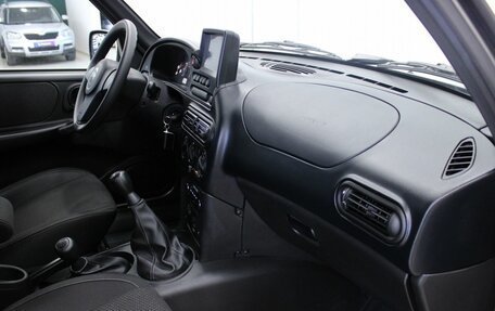 Chevrolet Niva I рестайлинг, 2020 год, 1 100 000 рублей, 13 фотография
