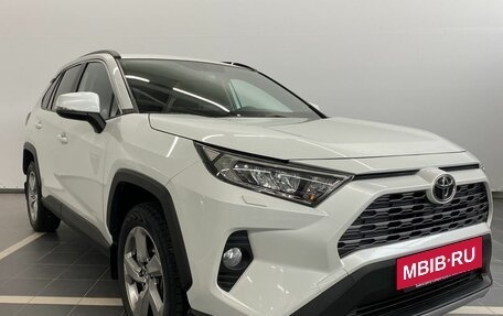 Toyota RAV4, 2021 год, 3 799 000 рублей, 7 фотография