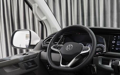 Volkswagen Caravelle T6 рестайлинг, 2023 год, 7 499 000 рублей, 10 фотография