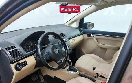 Volkswagen Touran III, 2012 год, 1 699 000 рублей, 10 фотография